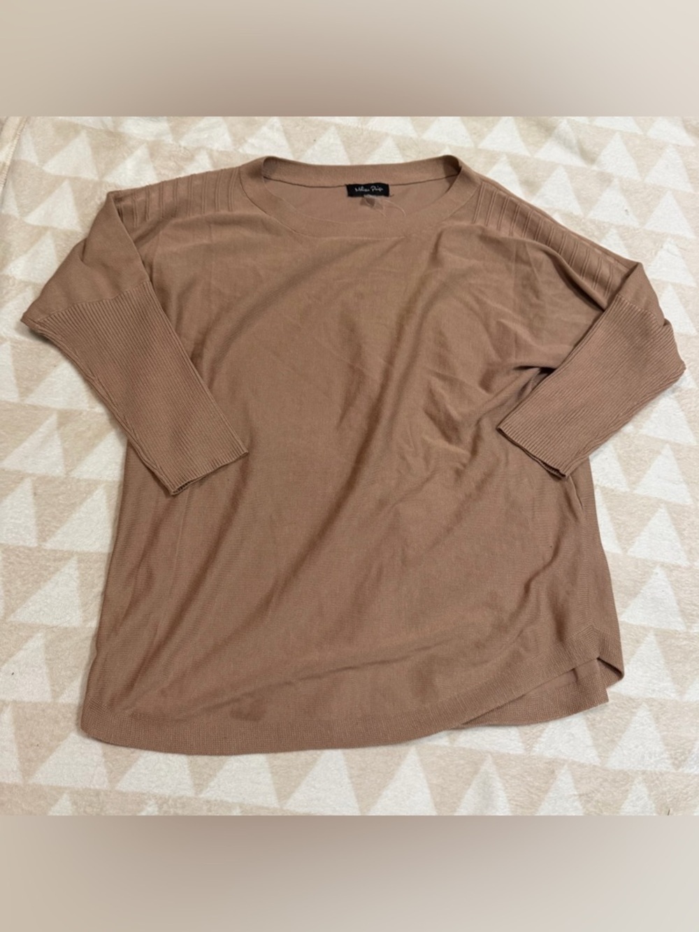 NWOT Melissa Paige women’s tan button back sweater